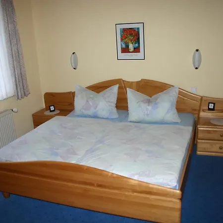 Haus Kuhn Guest house